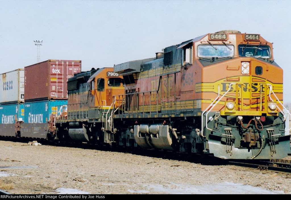 BNSF 5464 East